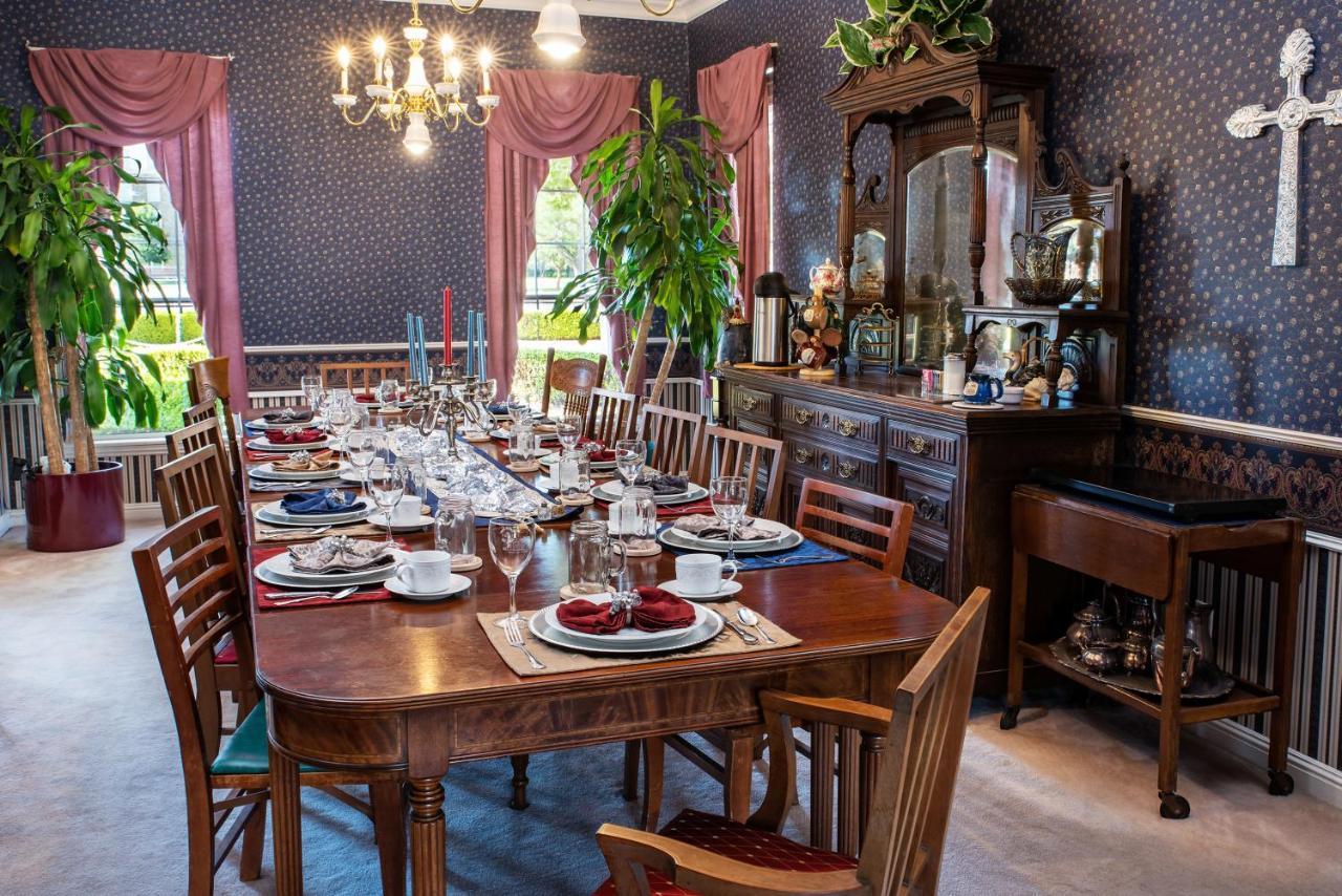לובוק Woodrow House Bed & Breakfast מראה חיצוני תמונה