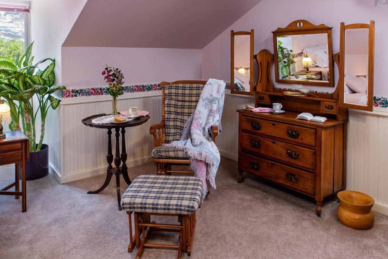 לובוק Woodrow House Bed & Breakfast מראה חיצוני תמונה