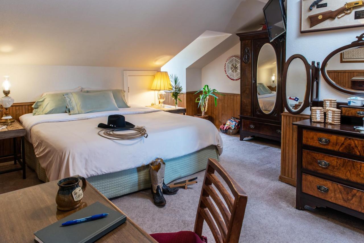 לובוק Woodrow House Bed & Breakfast מראה חיצוני תמונה