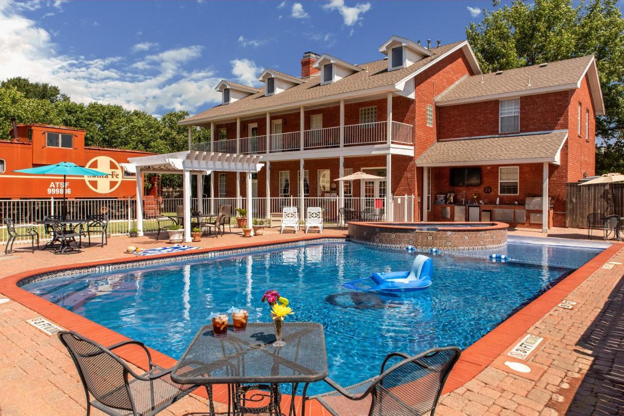 לובוק Woodrow House Bed & Breakfast מראה חיצוני תמונה