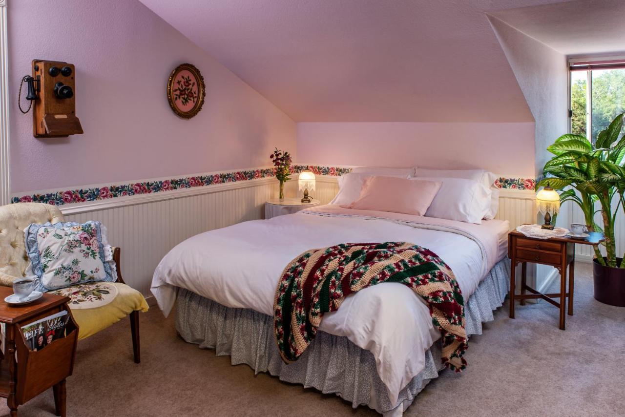 לובוק Woodrow House Bed & Breakfast מראה חיצוני תמונה