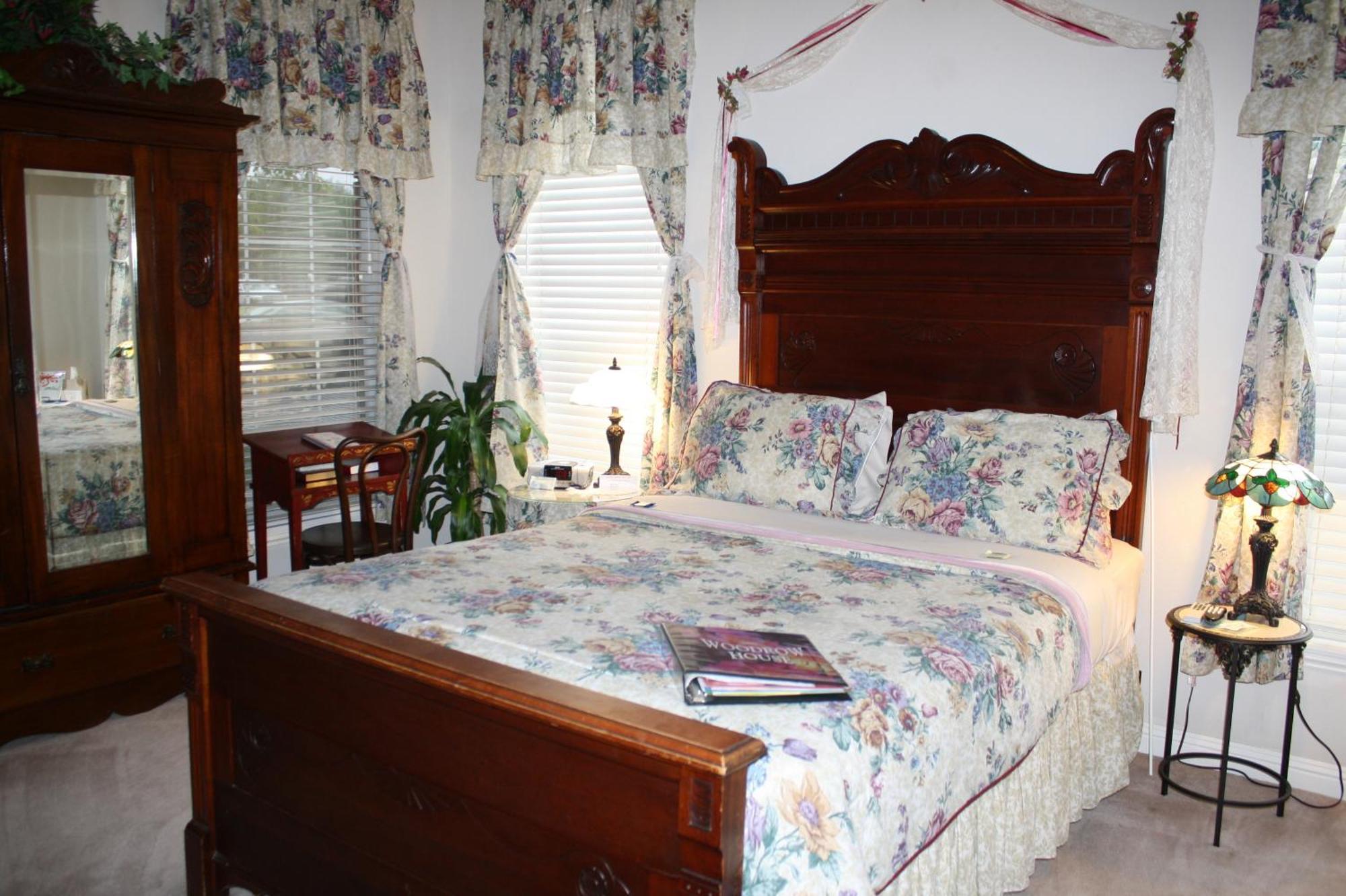לובוק Woodrow House Bed & Breakfast מראה חיצוני תמונה