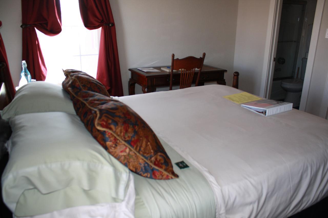 לובוק Woodrow House Bed & Breakfast מראה חיצוני תמונה